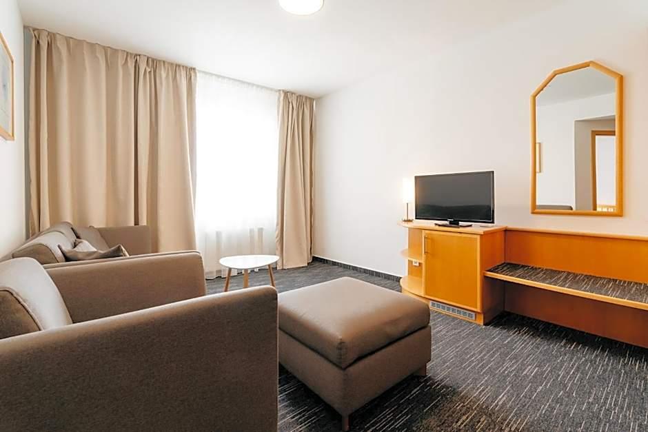 BEST WESTERN HOTEL PRACHARNA 20/30