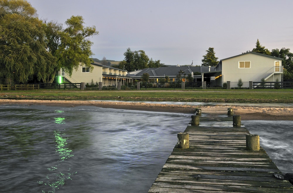 Wai Ora Lakeside Spa Resort 46/49