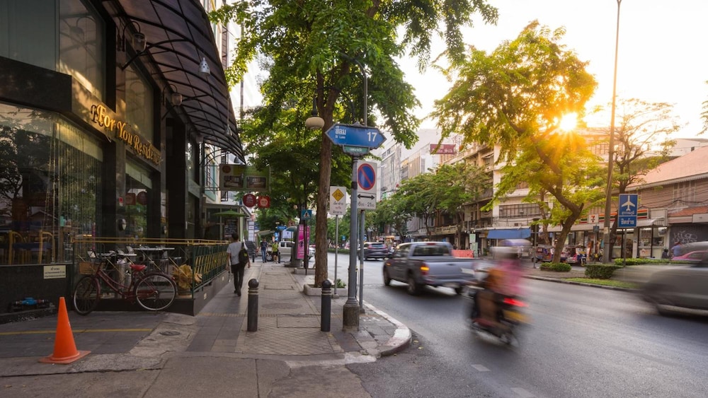 Zen Rooms Silom Soi 17 53/62