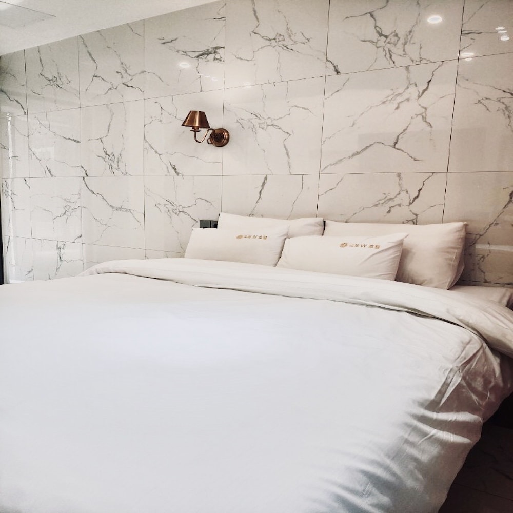 Gukje Business Hotel 15/31