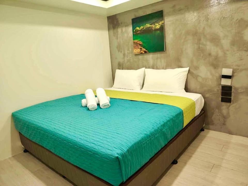 Coastal Breeze Hotel 1/23