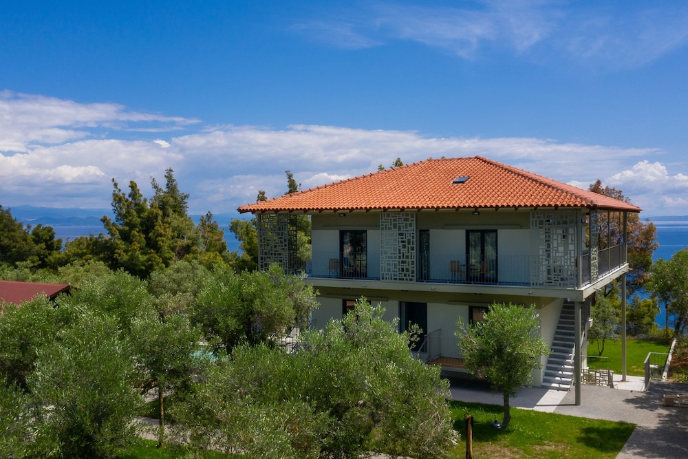 Elies 33 Bio Retreat - Adults Only 1/25