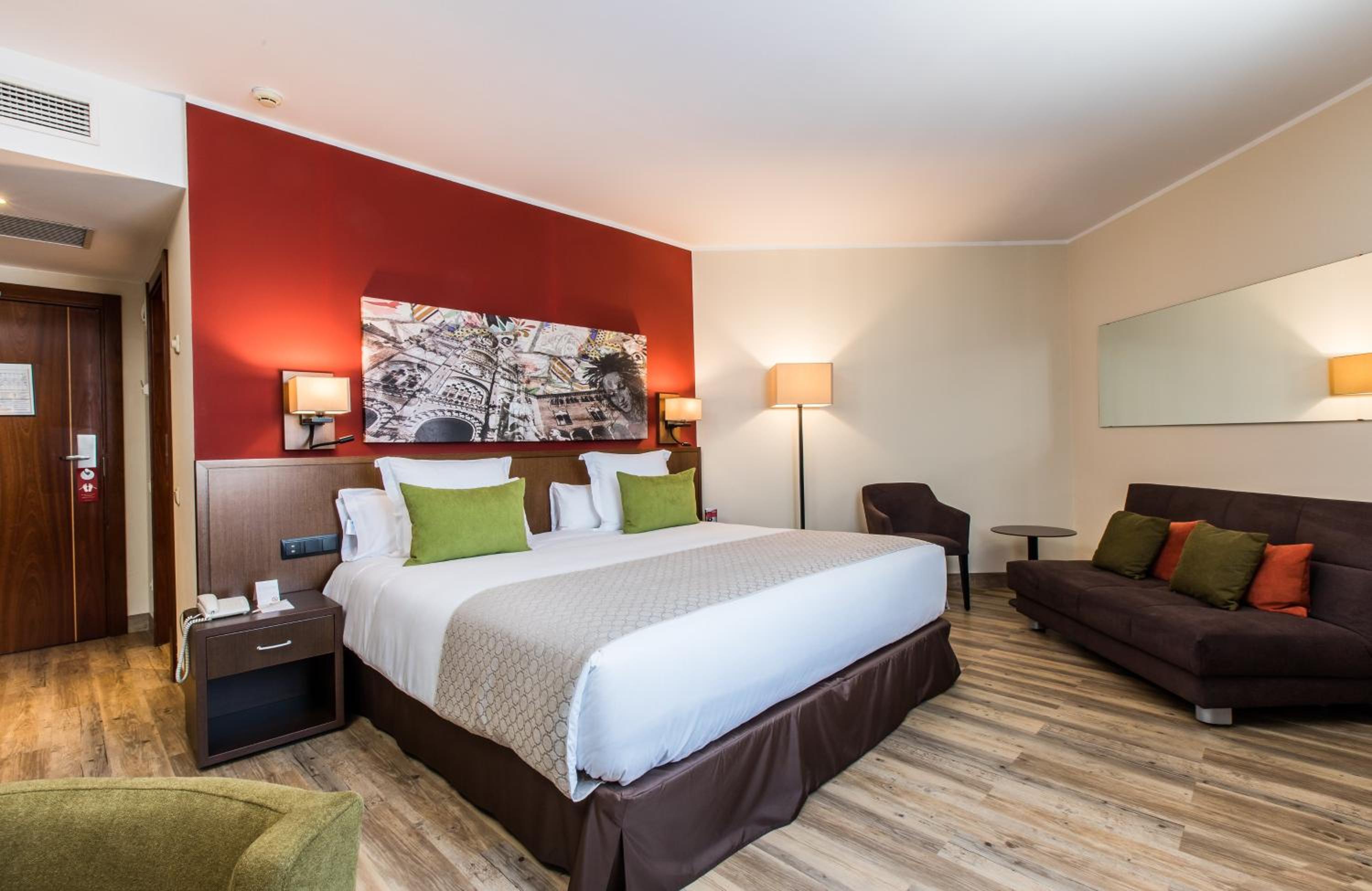 Park, Superior, Double or Twin Bed، Leonardo Hotel Barcelona Gran Via 5/9