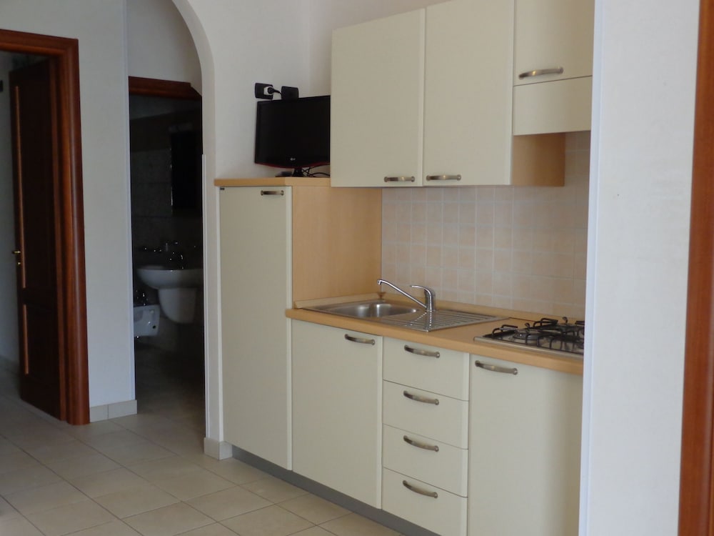 Blu Mare Village 8/50