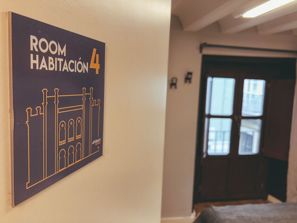 Apodaca Rooms 22/33
