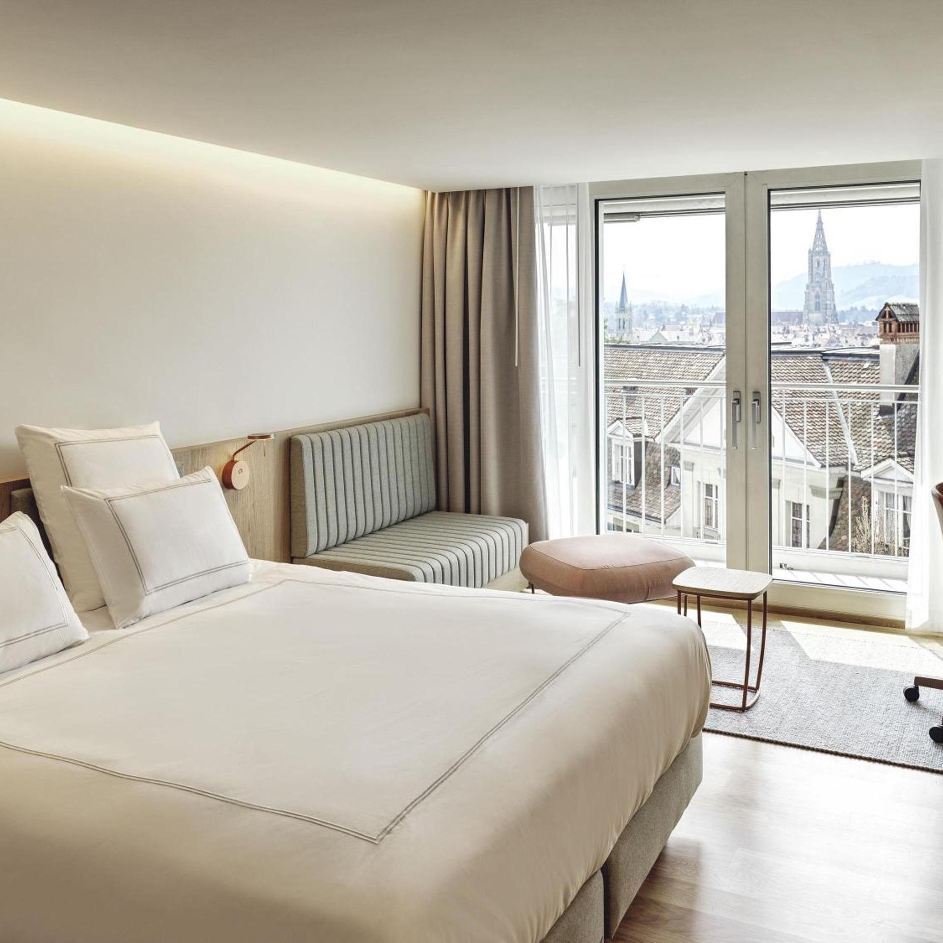 Swiss Advantage, King Bed, Balcony