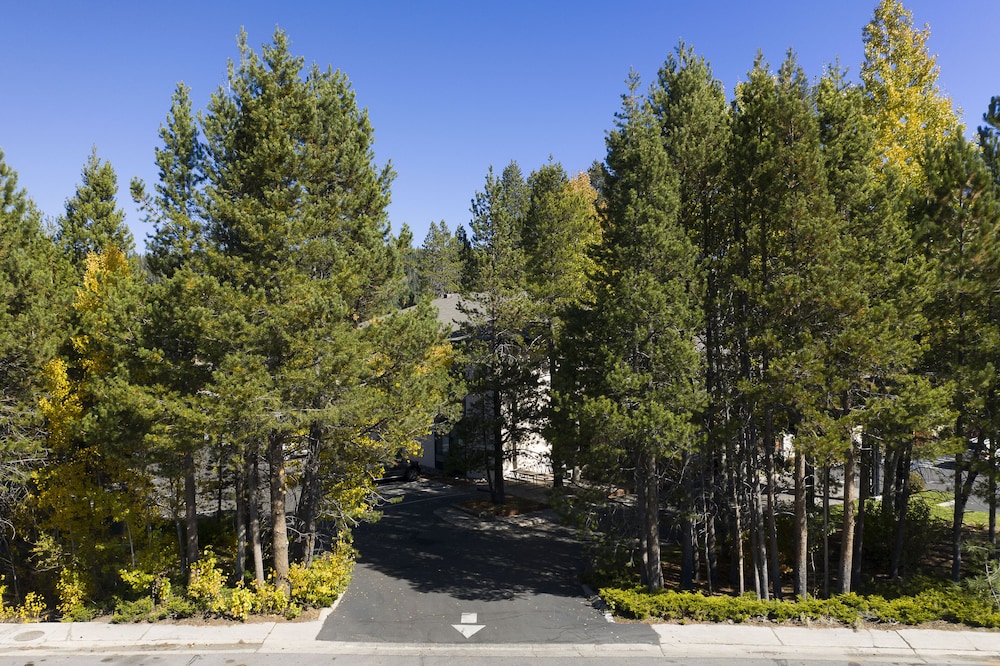The Inn at Truckee 34/41