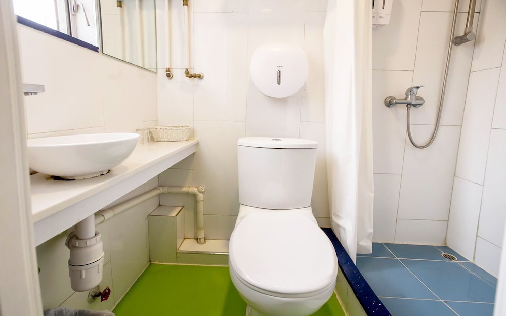 Yesinn Hostel @Yau ma tei 48/50