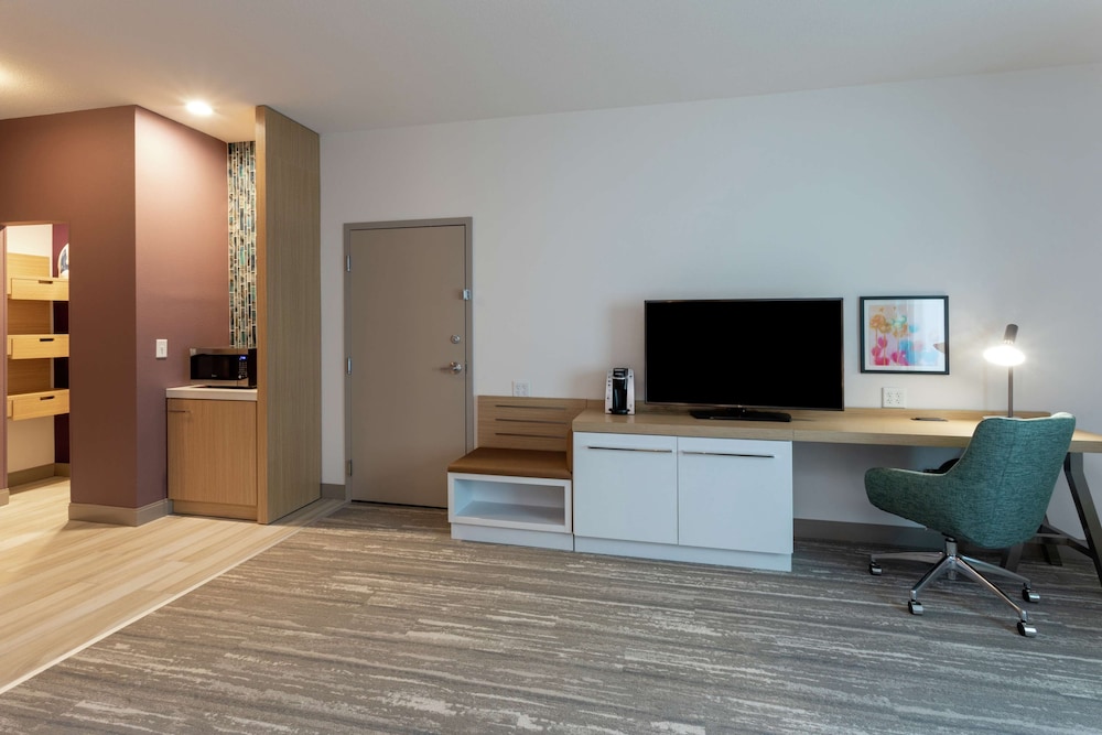 Hilton Garden Inn St. Cloud, MN 12/34