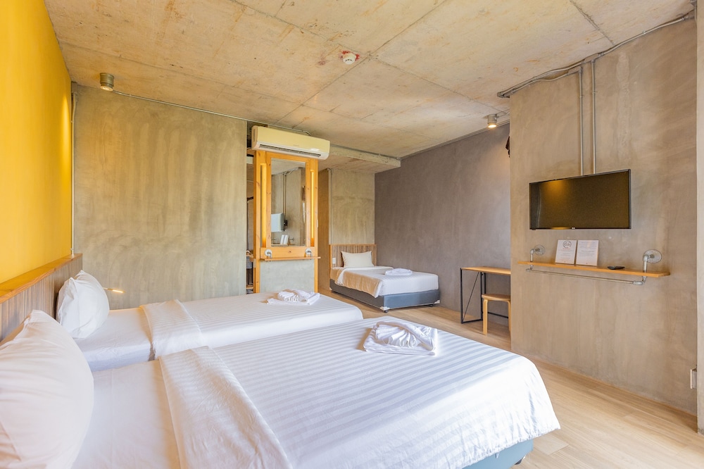 Ecoloft Hotel 25/51