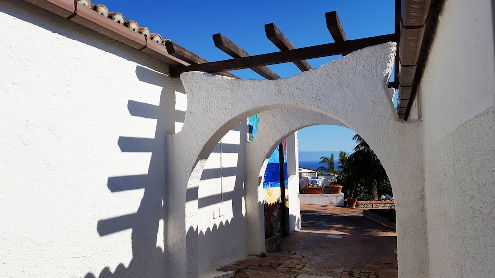 Hotel Baia del Capo 28/30