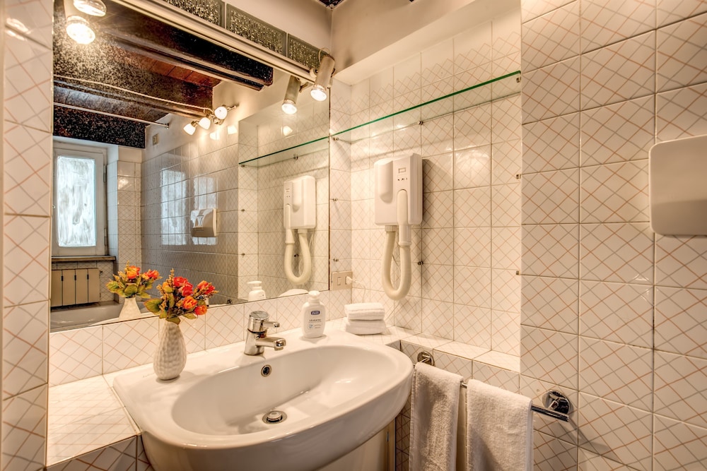 The House In Trastevere 45/48