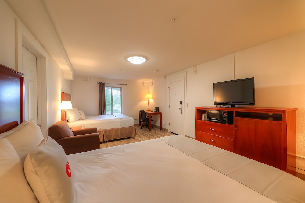 Newport Inn By OYO - Hwy 101 21/35