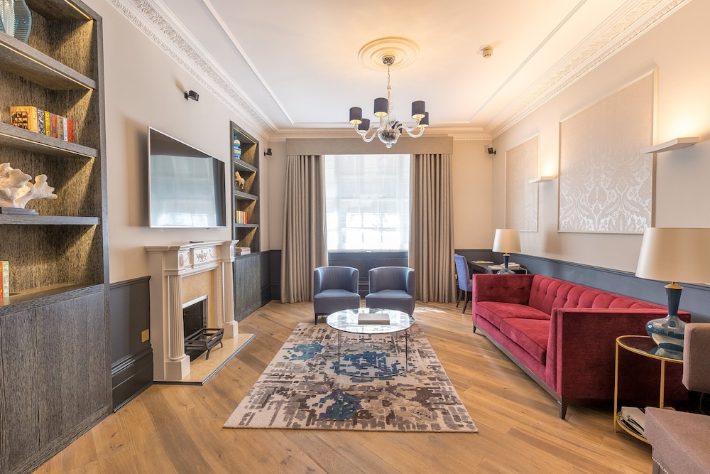 Flemings Hotel Mayfair 55/80