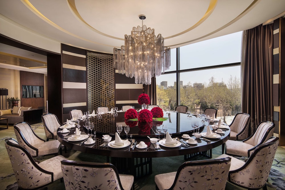 Radisson Blu Zhengzhou Huiji 43/58