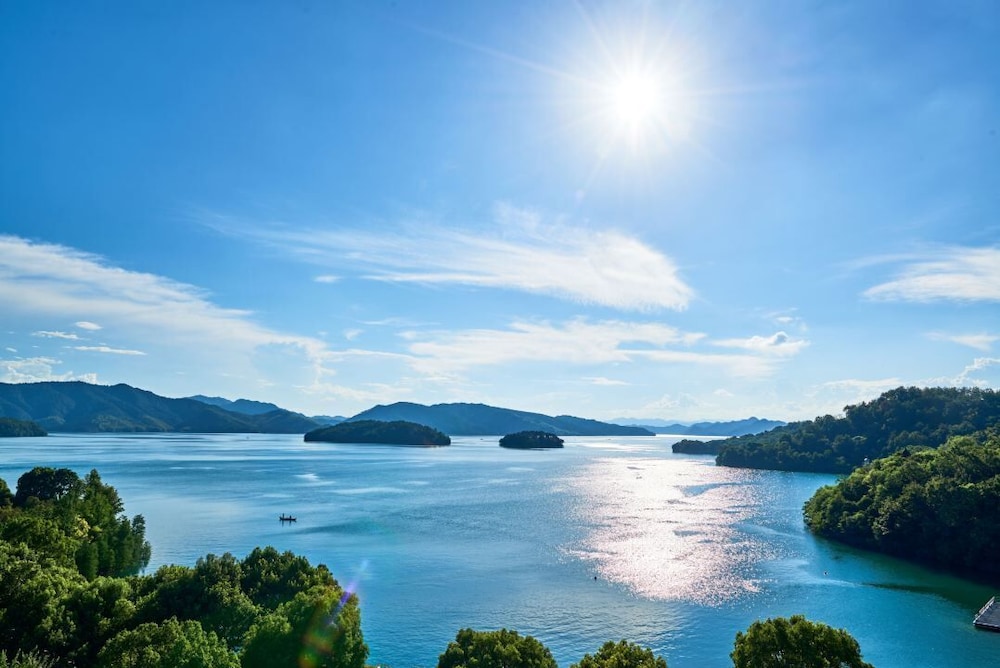 Intercontinental One Thousand Island Lake Resort 45/50