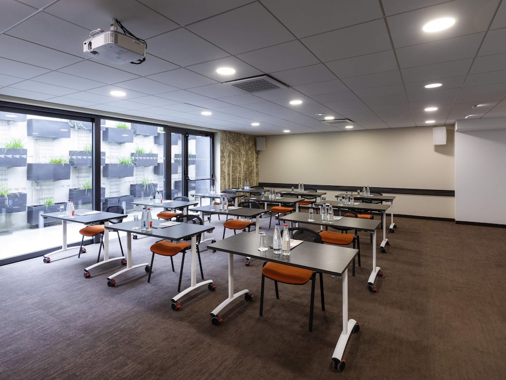 Mercure Bale Mulhouse Aeroport 66/72