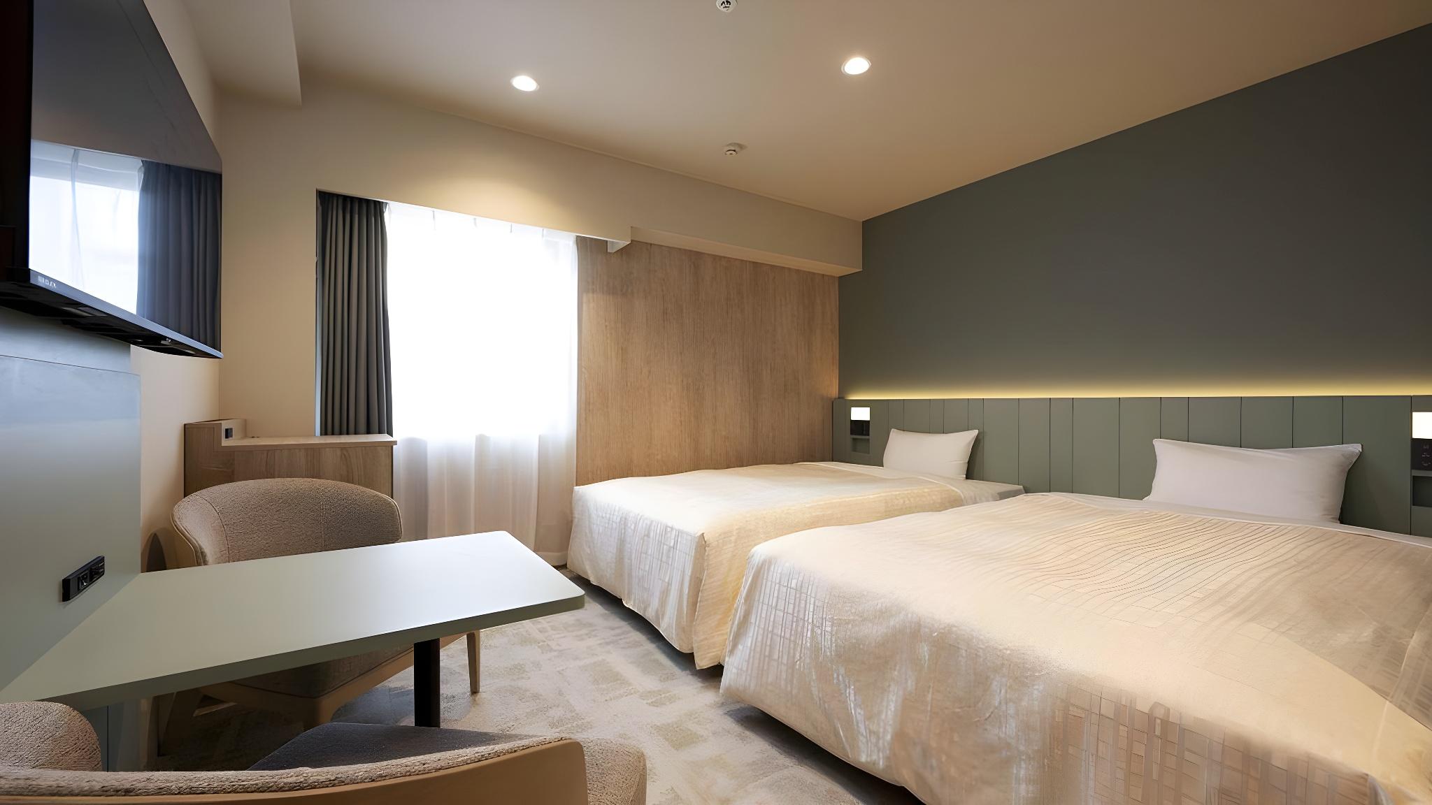 Renovated, Universal, Twin Beds