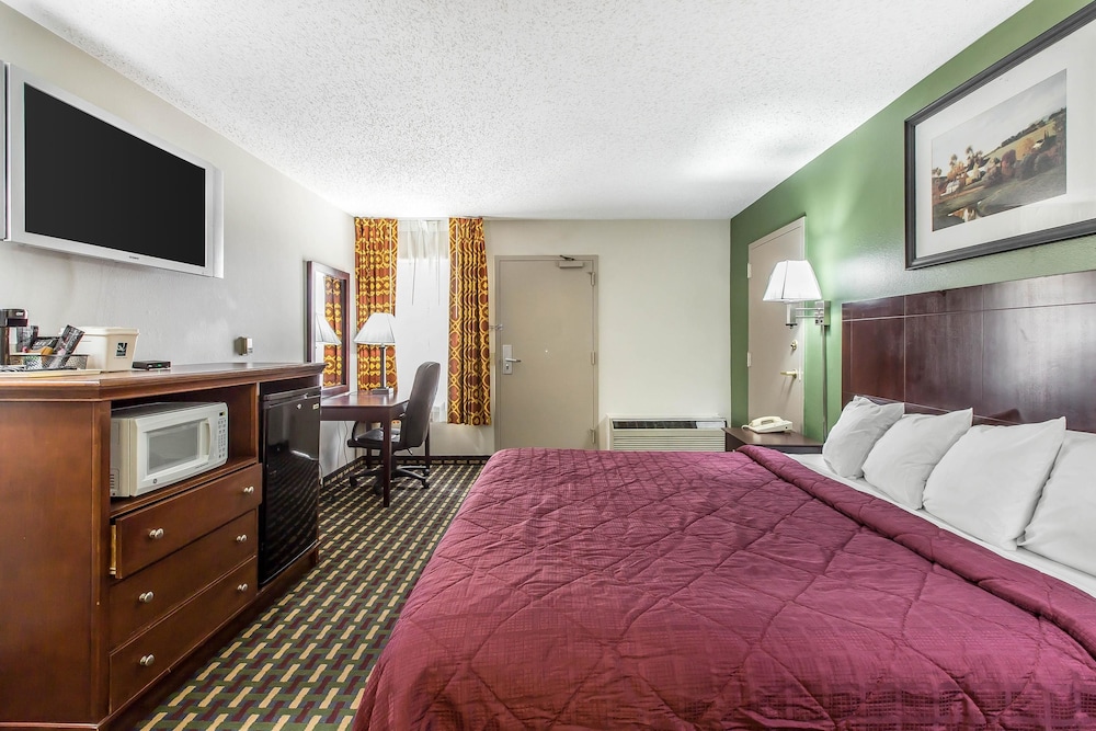 Quality Inn Homewood Birmingham I-65 18/34