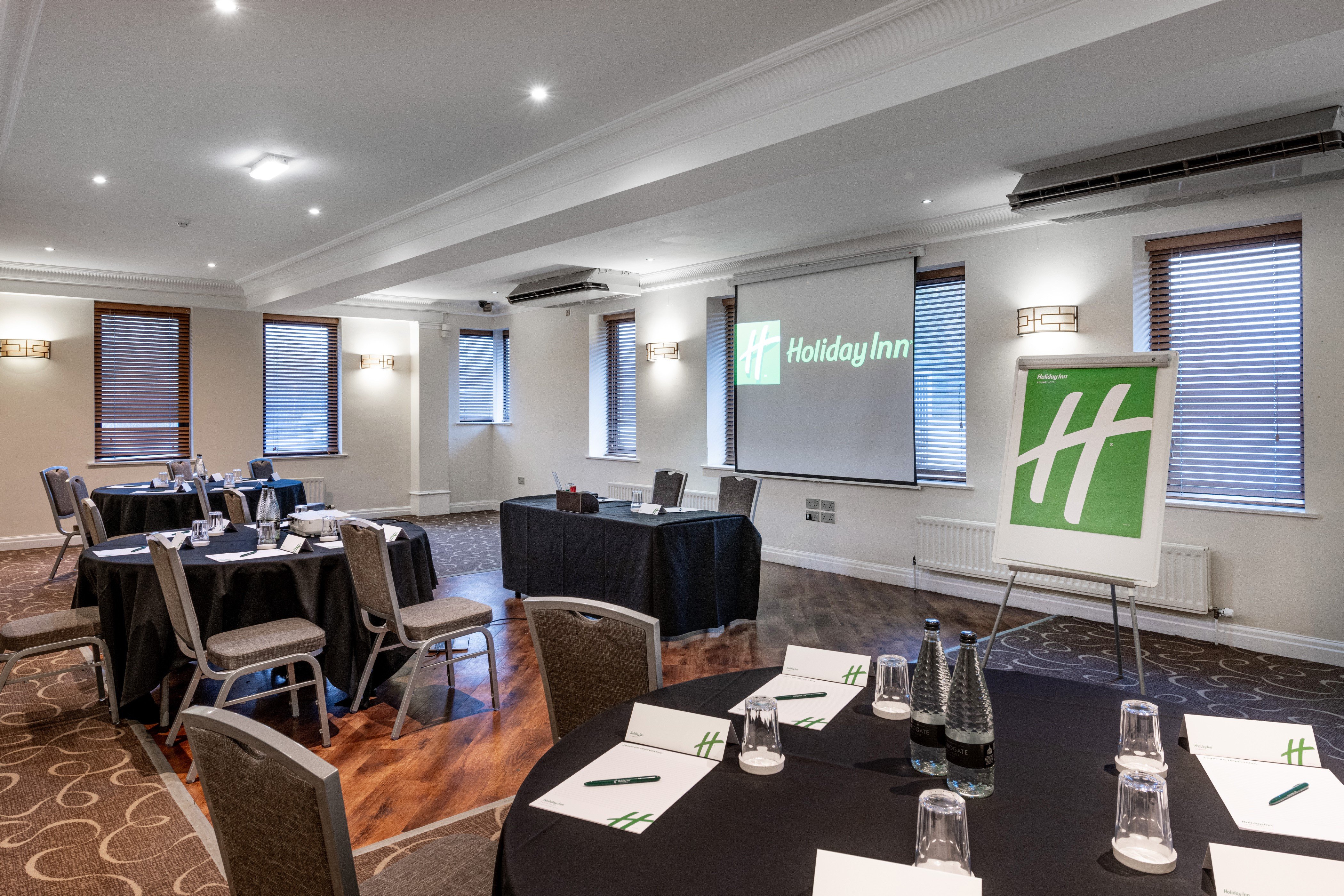 Holiday Inn Manchester - Oldham, an IHG Hotel 36/48