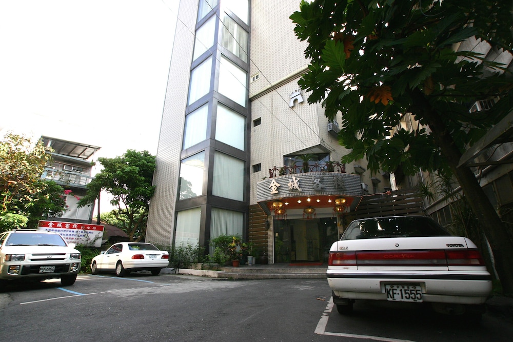 King Town Hotel 47/50