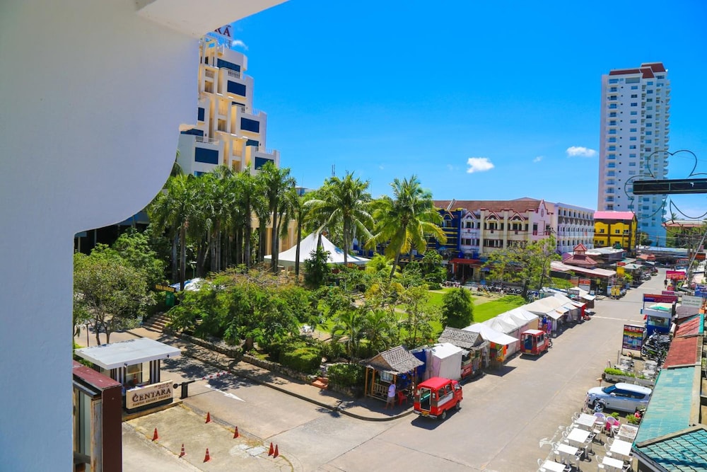 Hotel de Karon 56/61