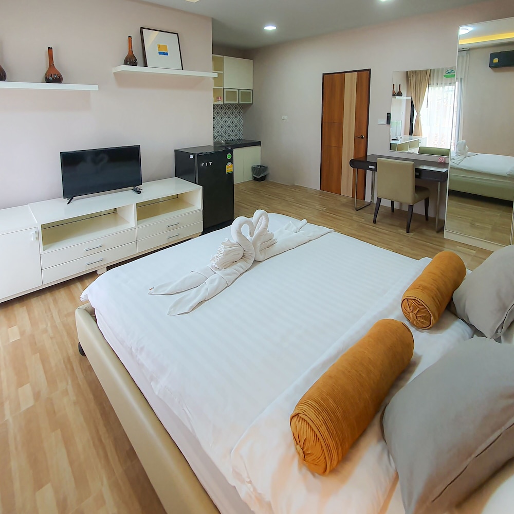 Daddy Dream Hotel and Residence 21/50