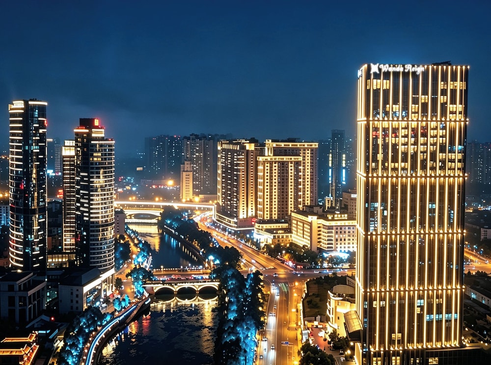Wanda Reign Chengdu 39/45