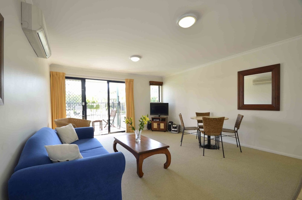 Ivory Palms Resort 52/79