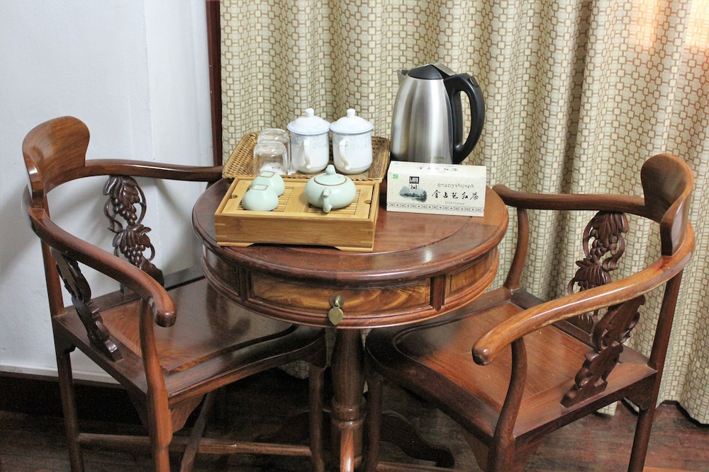 MEKONG HOTEL 38/50