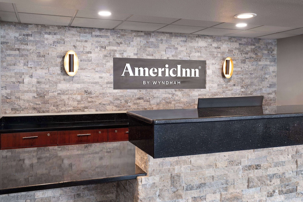 AmericInn by Wyndham Beaver Dam 7/60