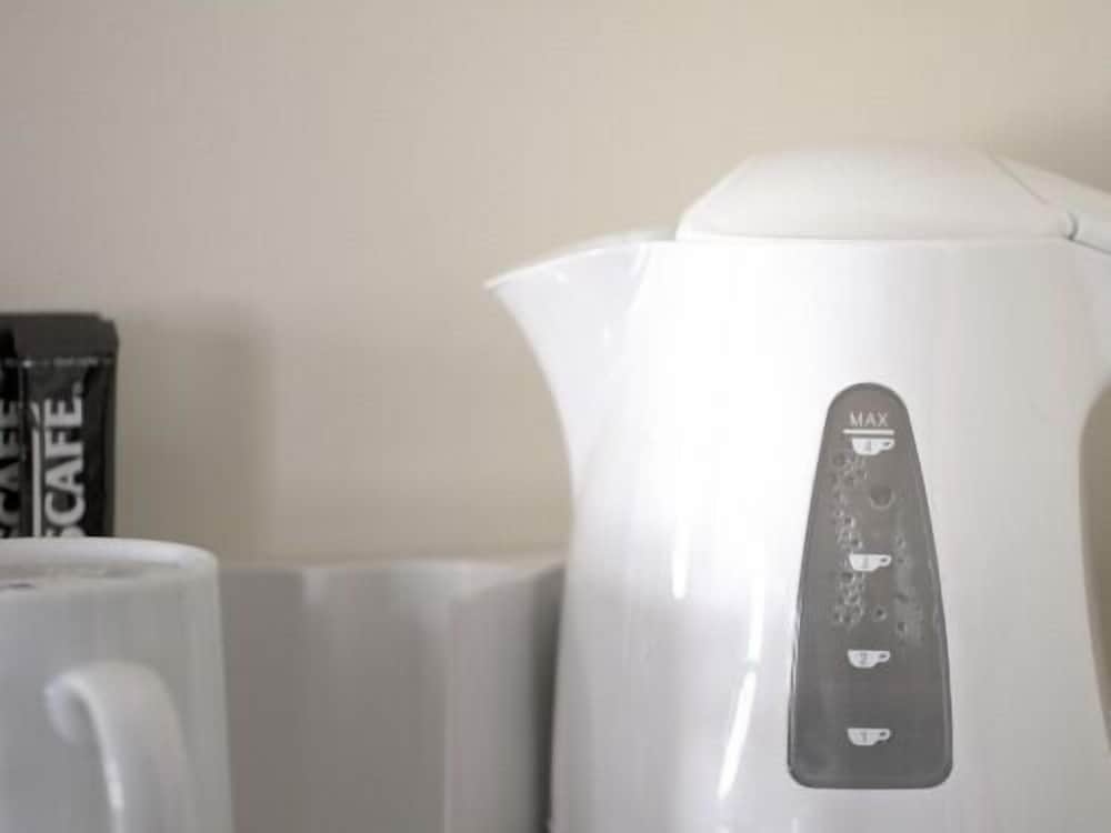 Royal Hotel 12/38