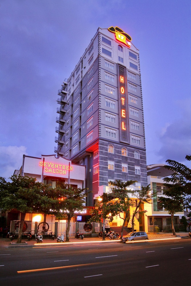 Seventeen Saloon Hotel photo1