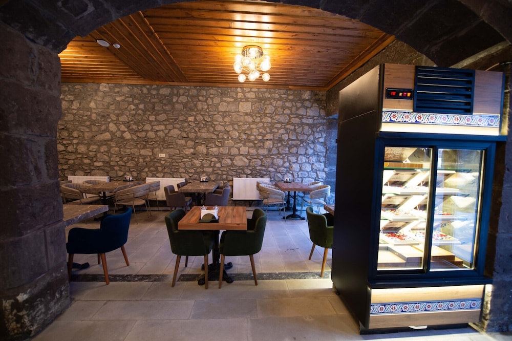Ahiska Palas Otel 34/46