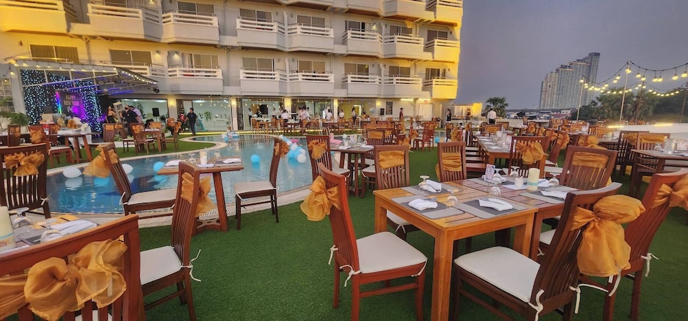 Grand Jomtien Palace Hotel 29/42