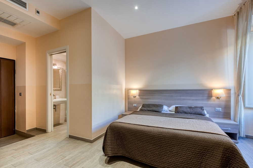 B B Le Suite Di Via Catone 62/69