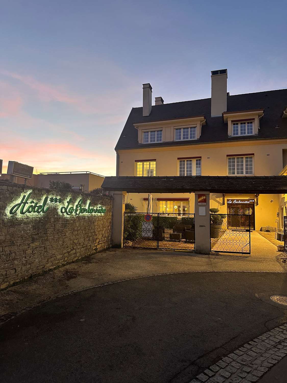 hotel