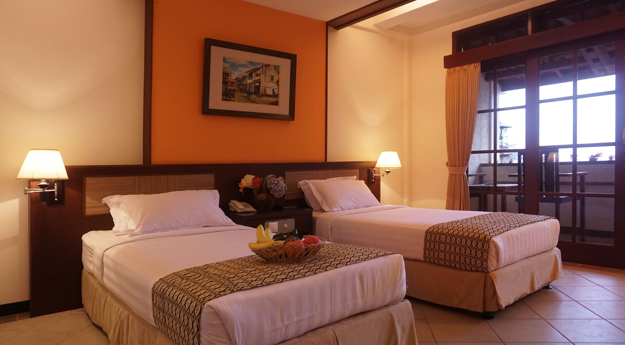 Deluxe, Double Bed