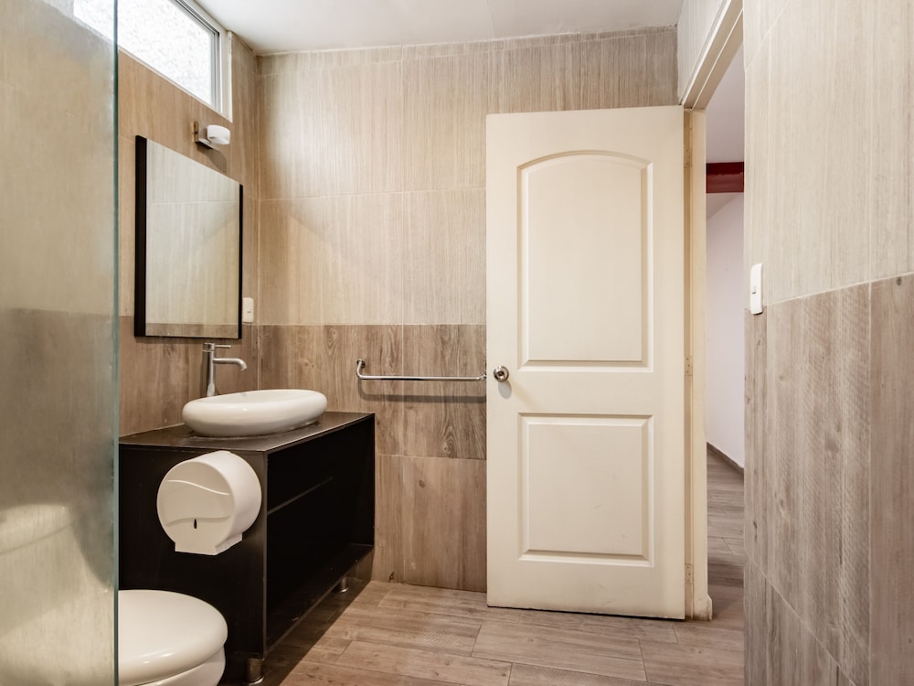 Hotel Halley 24/30