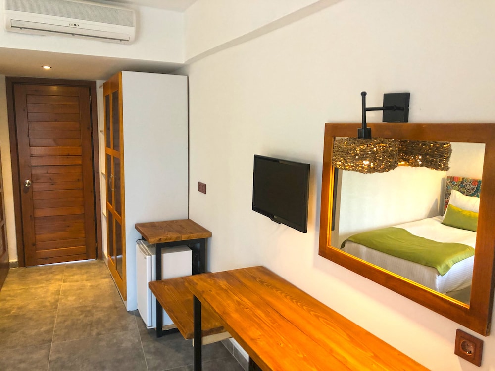 Butikhan Hotel 43/69