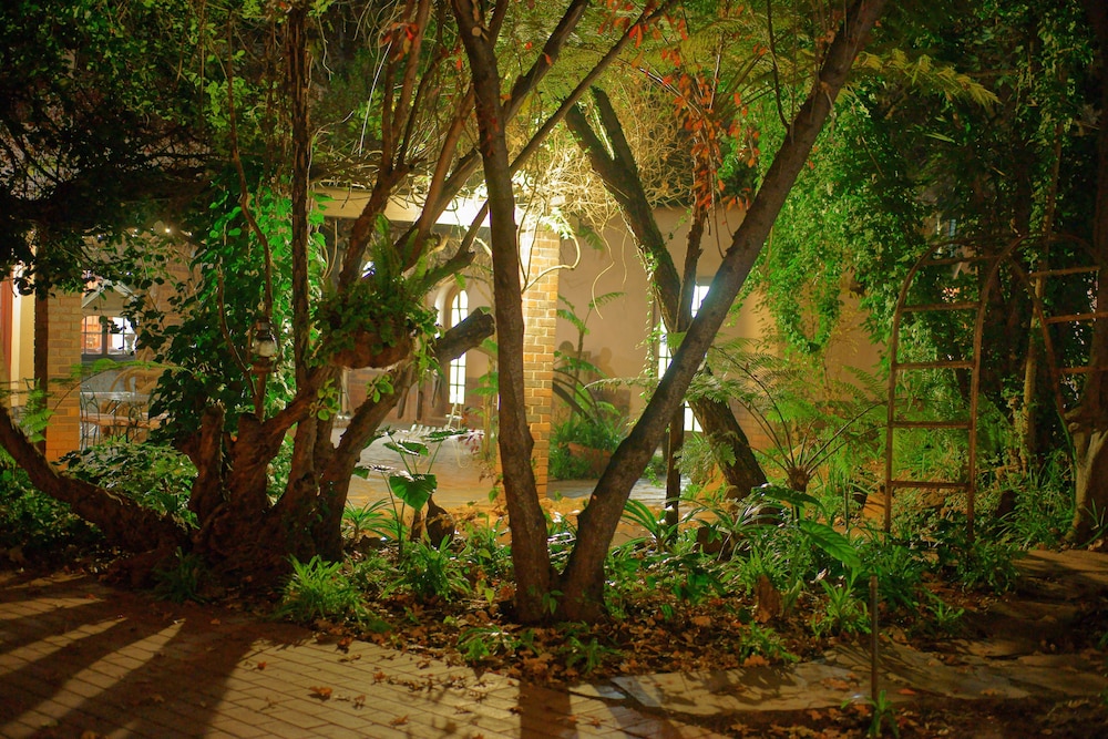 Foxwood House 33/50
