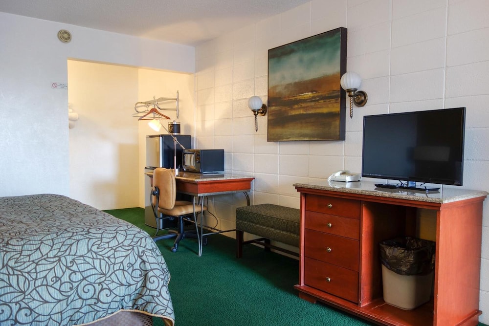 Cabana Inn 29/53