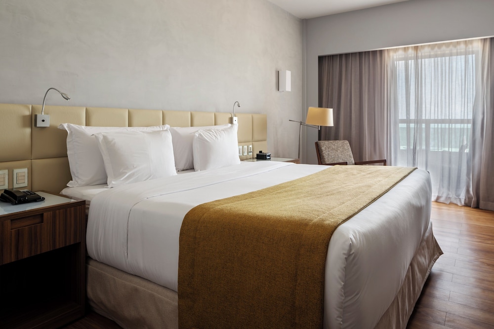 Hotel Gran Marquise 11/73