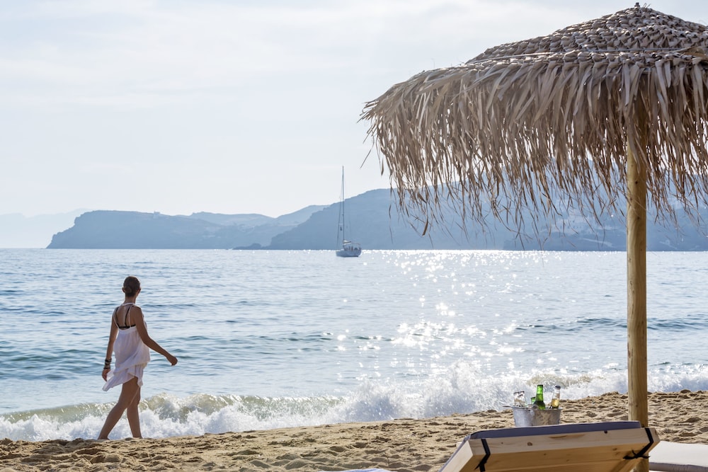 Dionysos Seaside Resort 44/50