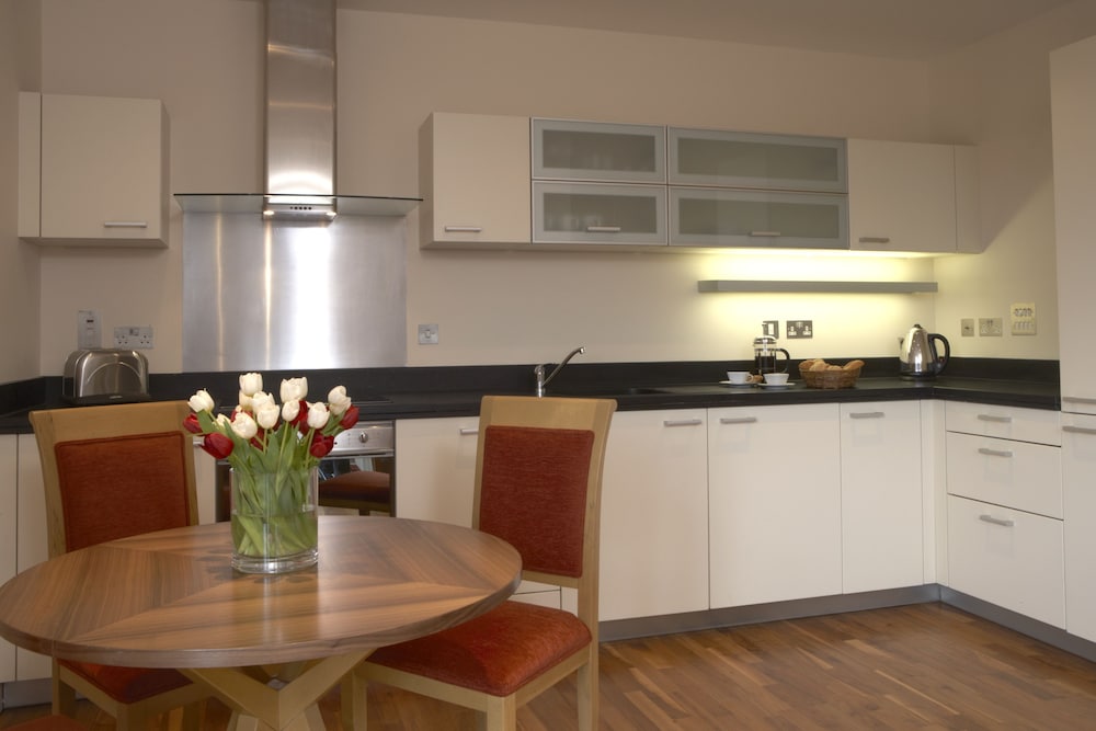 Marlin Apartments Canary Wharf 7/50