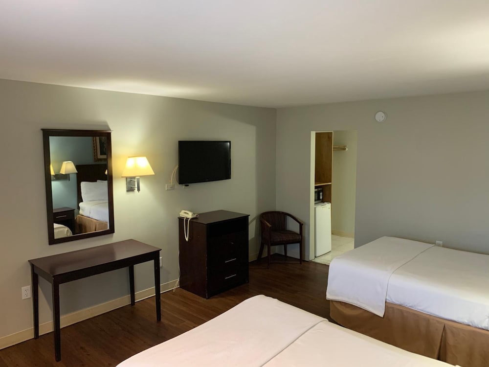 Crystal Inn Eatontown 21/41