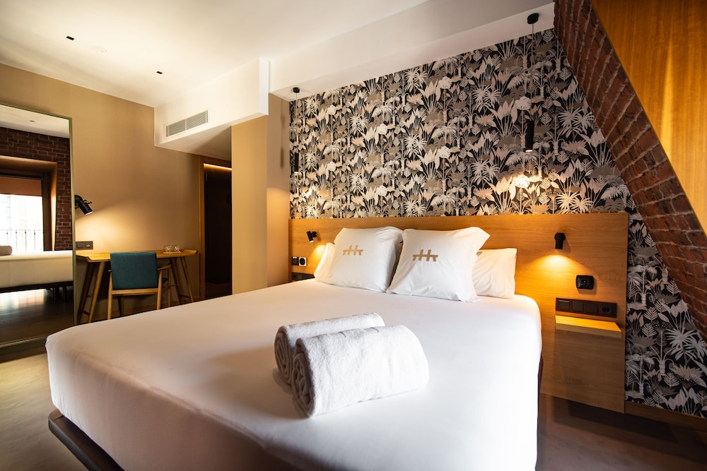 SUPERIOR, DOUBLE OR TWIN BED, BALCONY