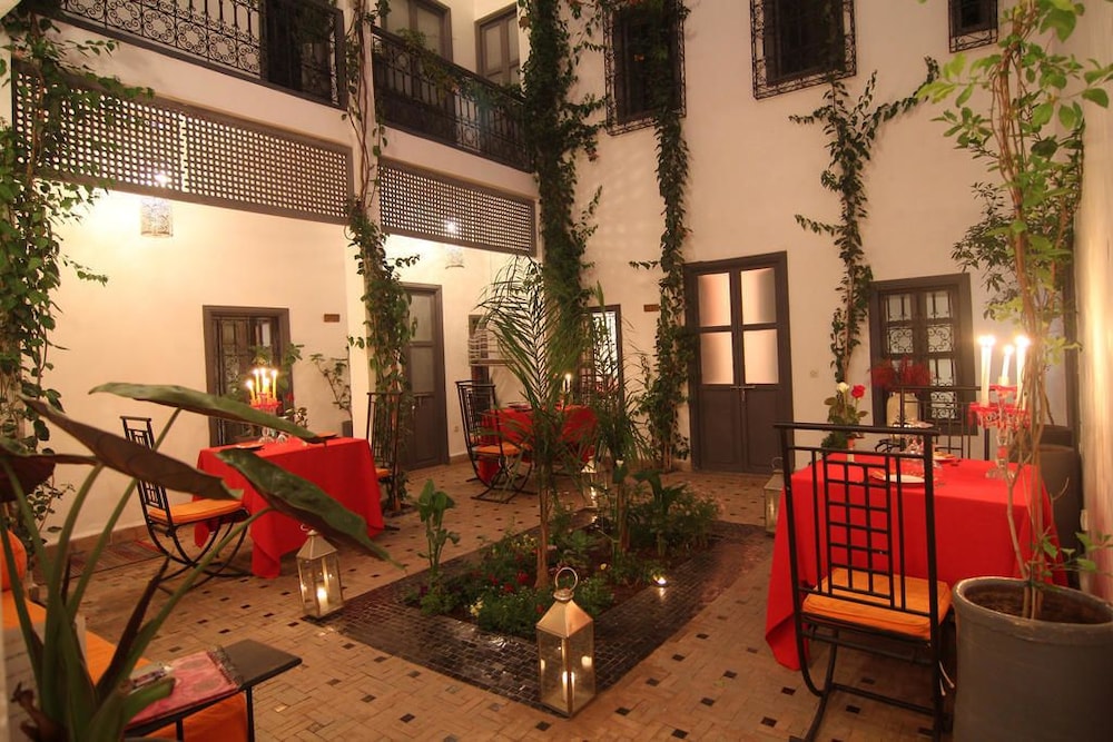Riad Begonville 43/54