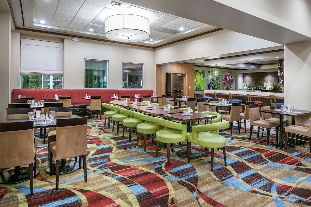 Hilton Garden Inn San Antonio At The Rim 43/55