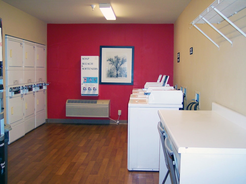 Extended Stay America Bloomington - Normal 37/48